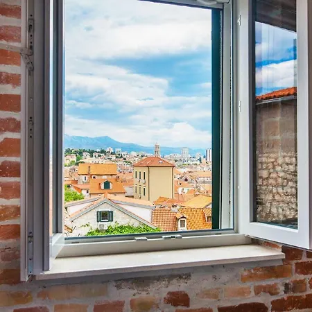 Apartment Smile Lux With View Split